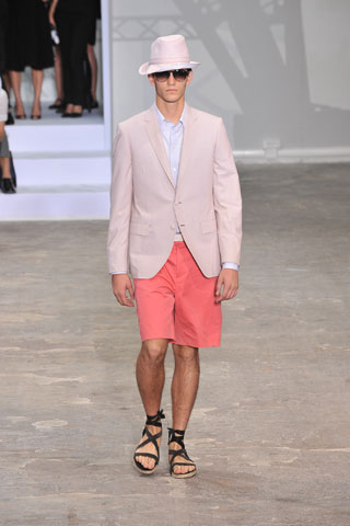 Louis Vuitton / - 2009